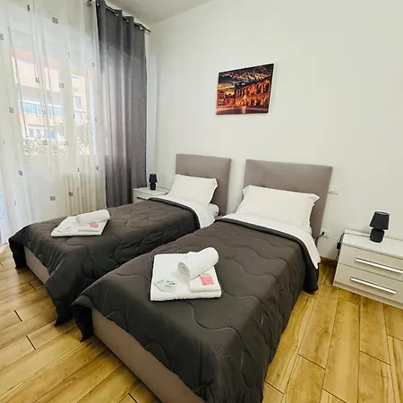 Casa Elena 3 *
